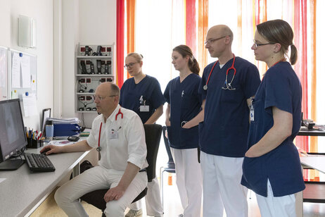 Bei der Teambesprechung sind alle dabei